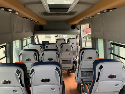 Dịch Vụ Thuê Xe 19 Chỗ Dịch Vụ Trọn Gói – Giải Pháp Di Chuyển và Tổ Chức Sự Kiện Hoàn Hảo